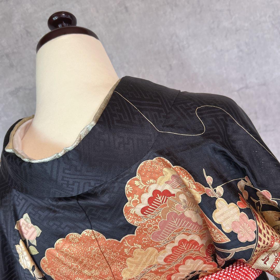 特価！振袖+長襦袢フルセット　古典柄　黒　ゴールド　かっこいい系　御所車　k2