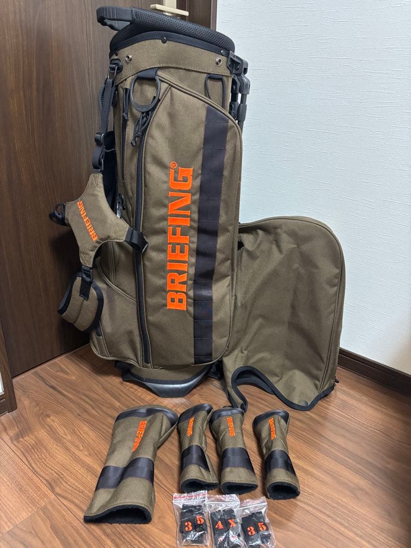 希少　限定　ブリーフィング　キャディバッグ オッシュマンズ　ヘッドカバー付き
