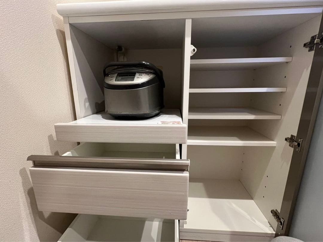 直接引き取り歓迎　キッチンボード　ニトリ　キレイ