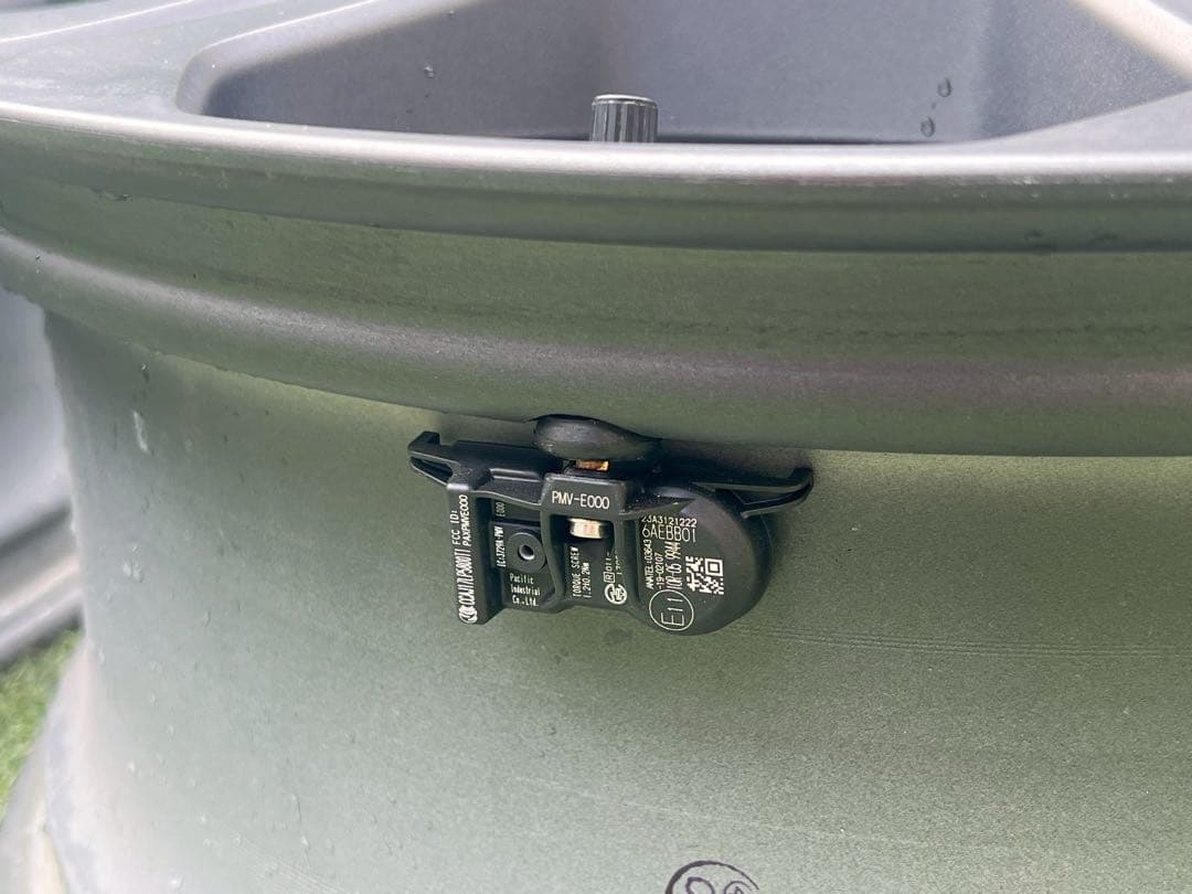 18インチ マットブラックホイール 4本セット