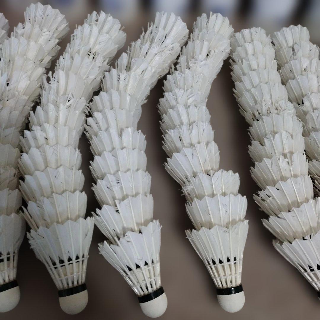 送料無料　ヨネックス中古シャトル　120球　エアロセンサー500　３番　4番