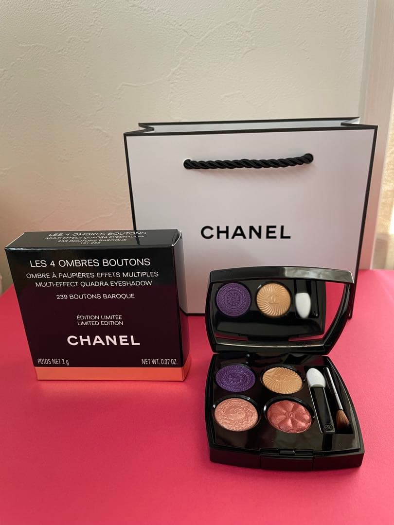 CHANEL レキャトル オンブル　ブトン239 （チャンスサンプルおまけ付け)