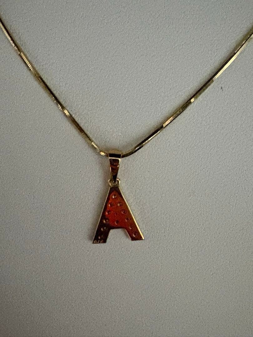 K18YG Aイニシャル ダイヤモンド ペンダントトップ レディース