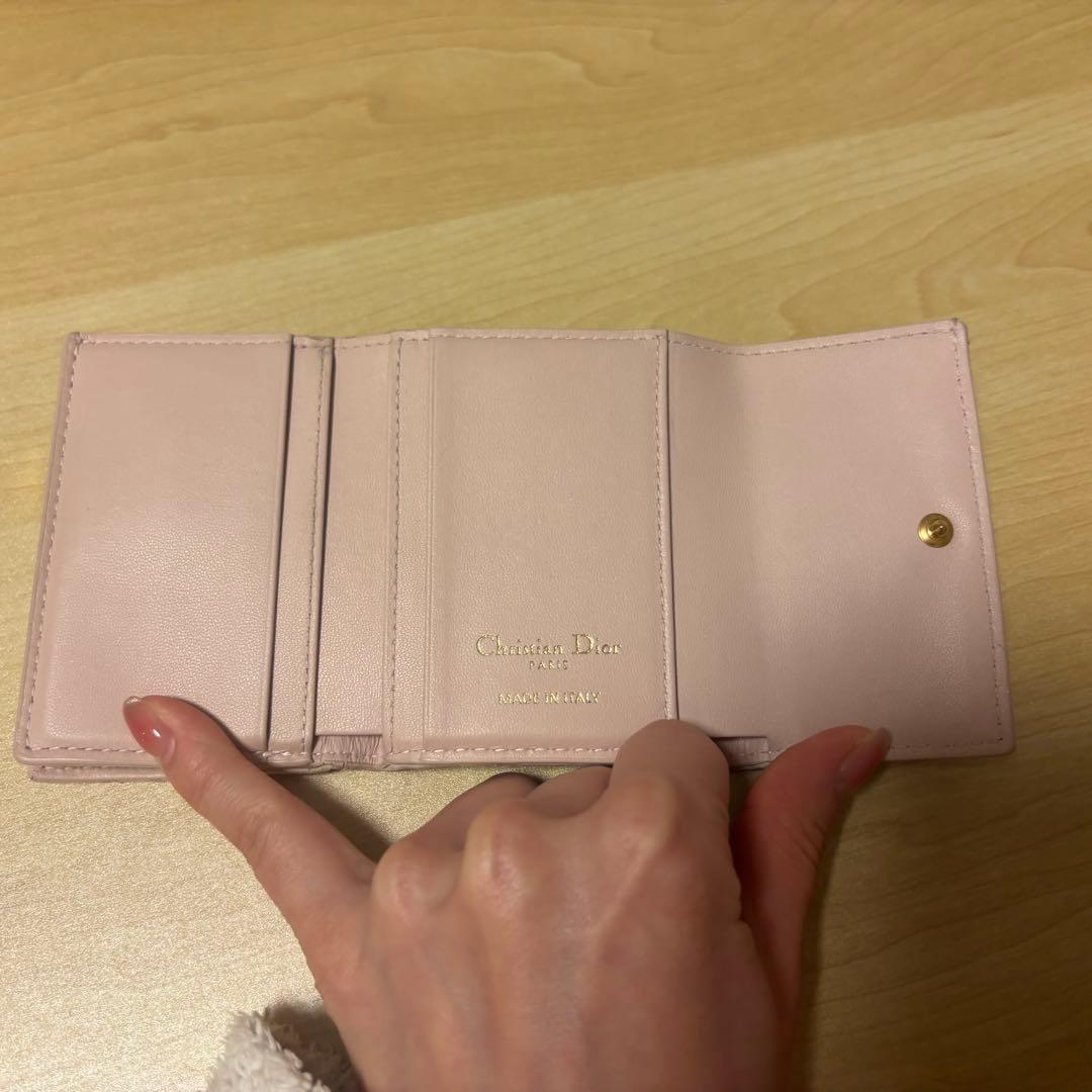 Dior Caro Hibiscus Lジップウォレット