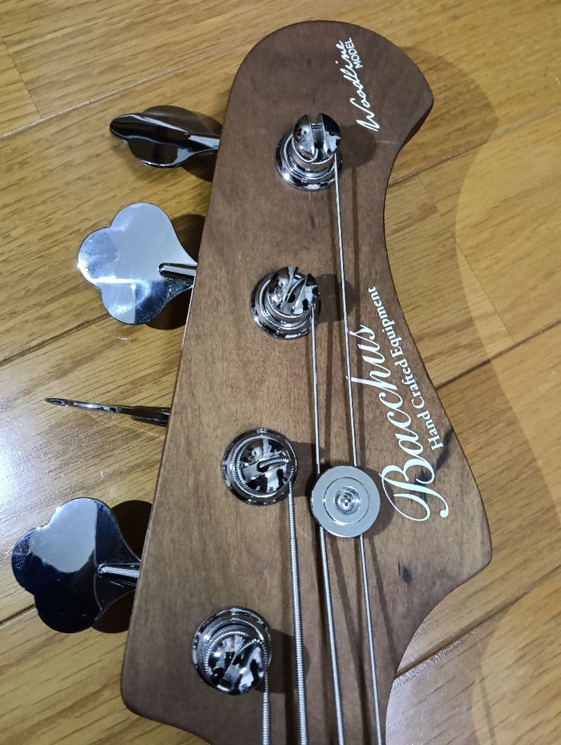 Bacchus ジャズベース wl4-qm rsm/m red