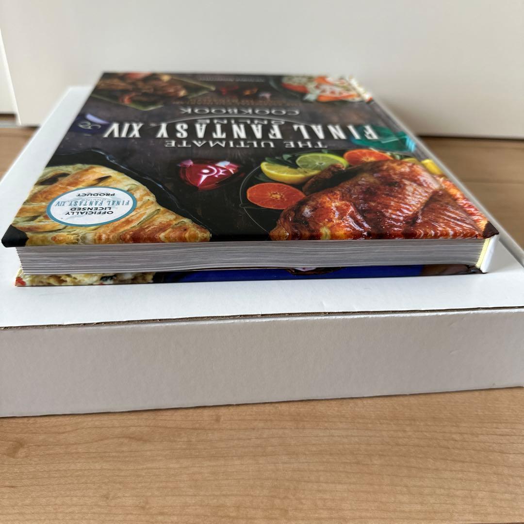 洋書 Ultimate Final Fantasy XIV Cookbook 1, 2