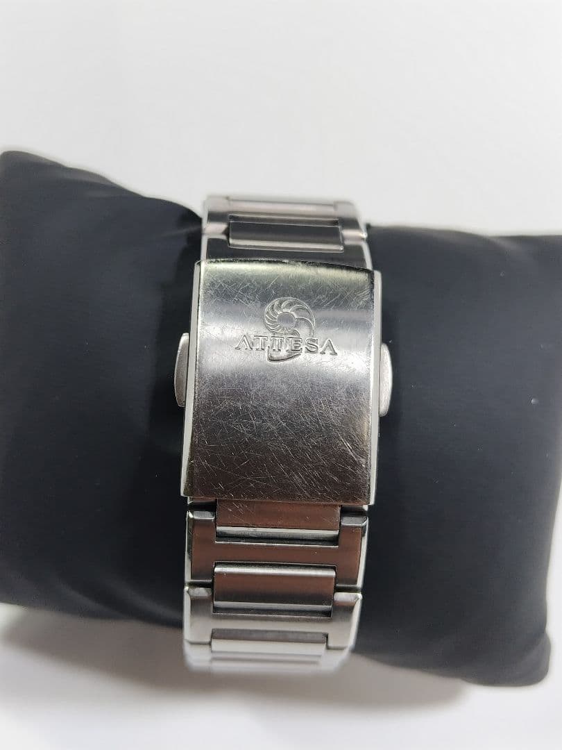 シチズン　アテッサ　エコドライブ　軽量チタン製 電波時計