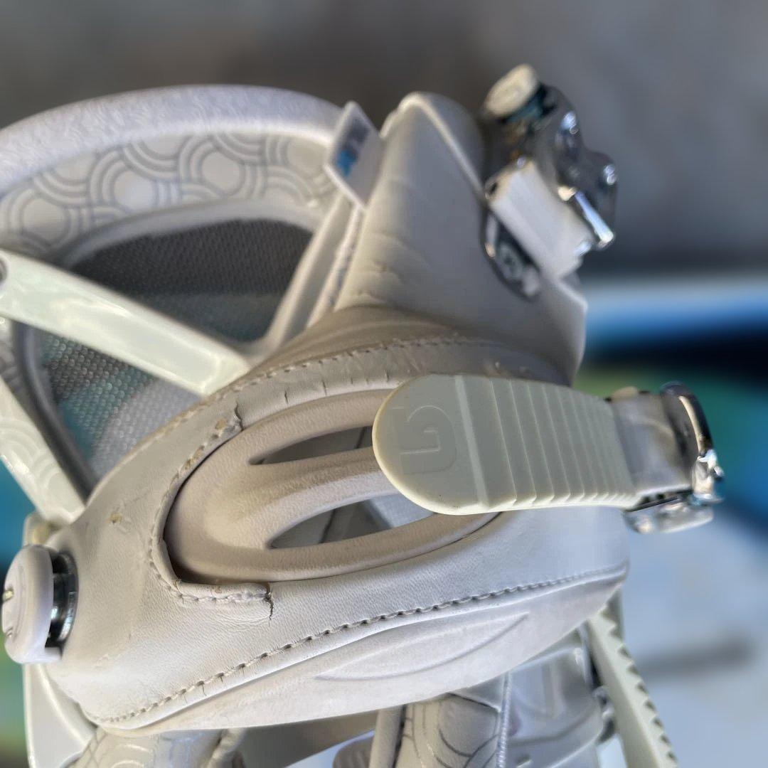 Burton Feelgood スノーボード　ビンディング・ケース付き