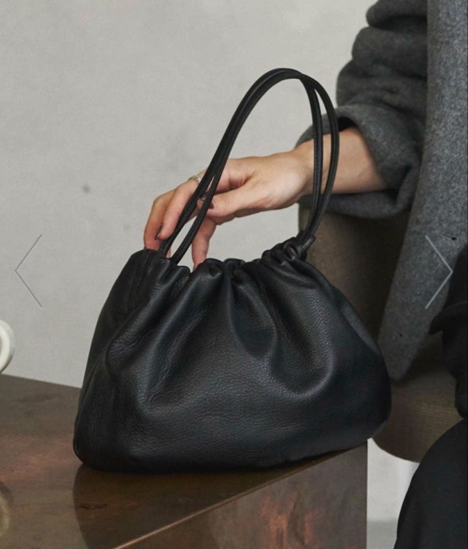 russet レザー巾着4WAYショルダーバッグ