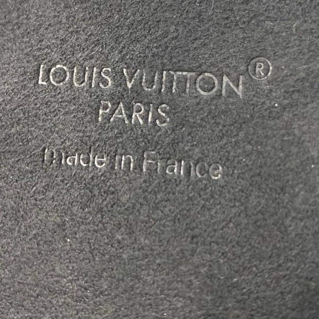 【kk】ルイヴィトン　iPhone15Pro スマホケース モノグラム