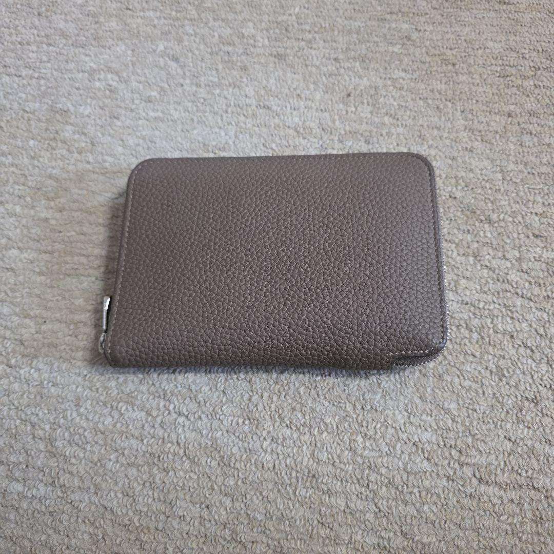 # ブラウンレザー ジッパー財布