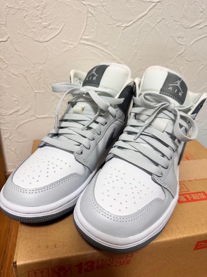 Air Jordan ハイカット ミッドカットスニーカー ホワイト/グレー