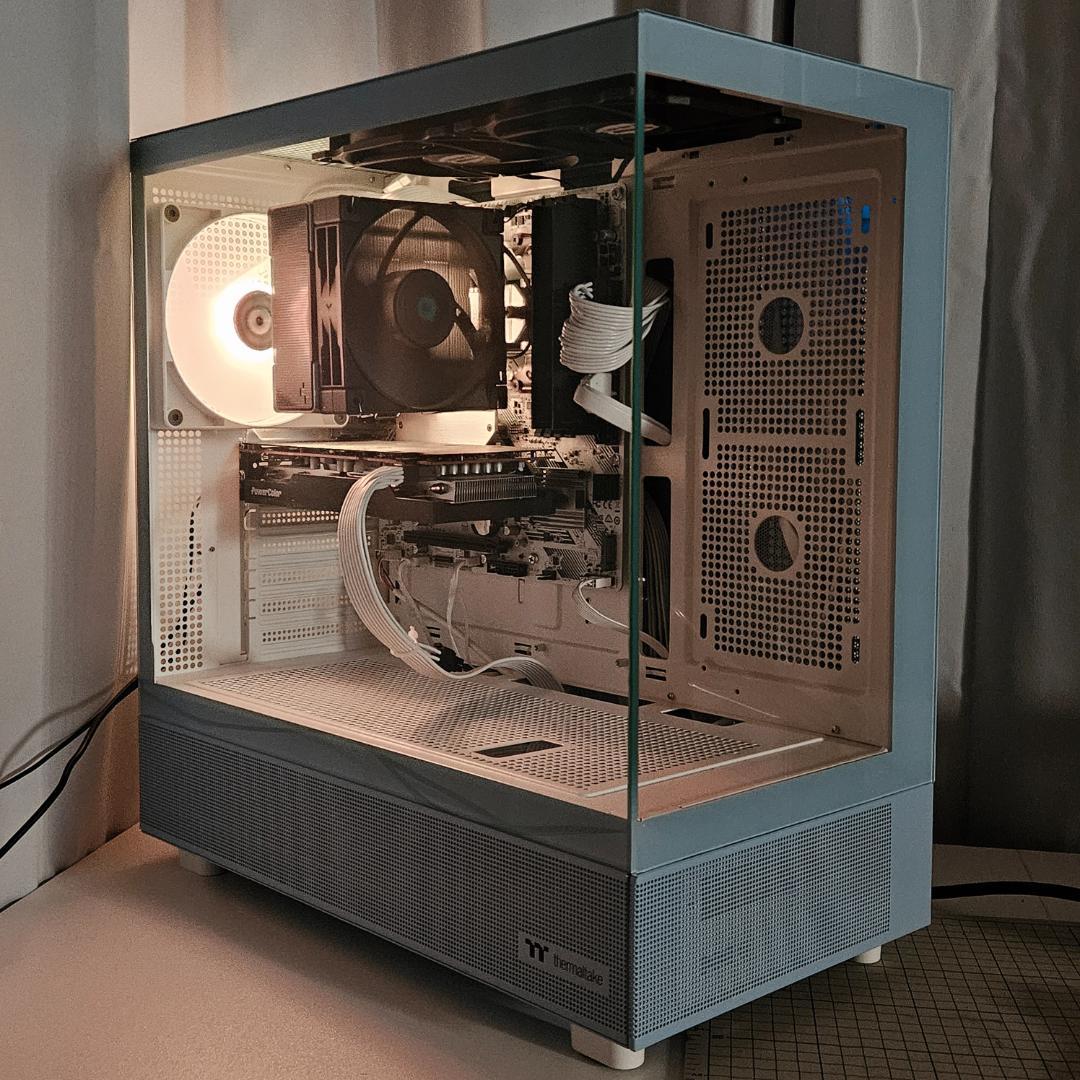 ゲーミングPC Ryzen7 5700x RX7600 Windows11