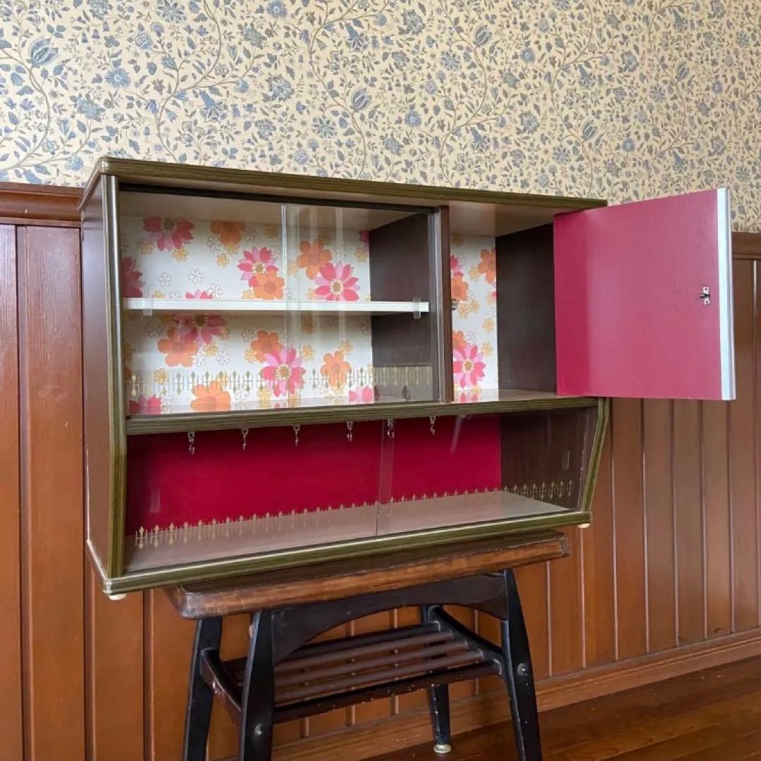 ビンテージ　キャビネット　カップボード　キッチン収納家具　昭和レトロ