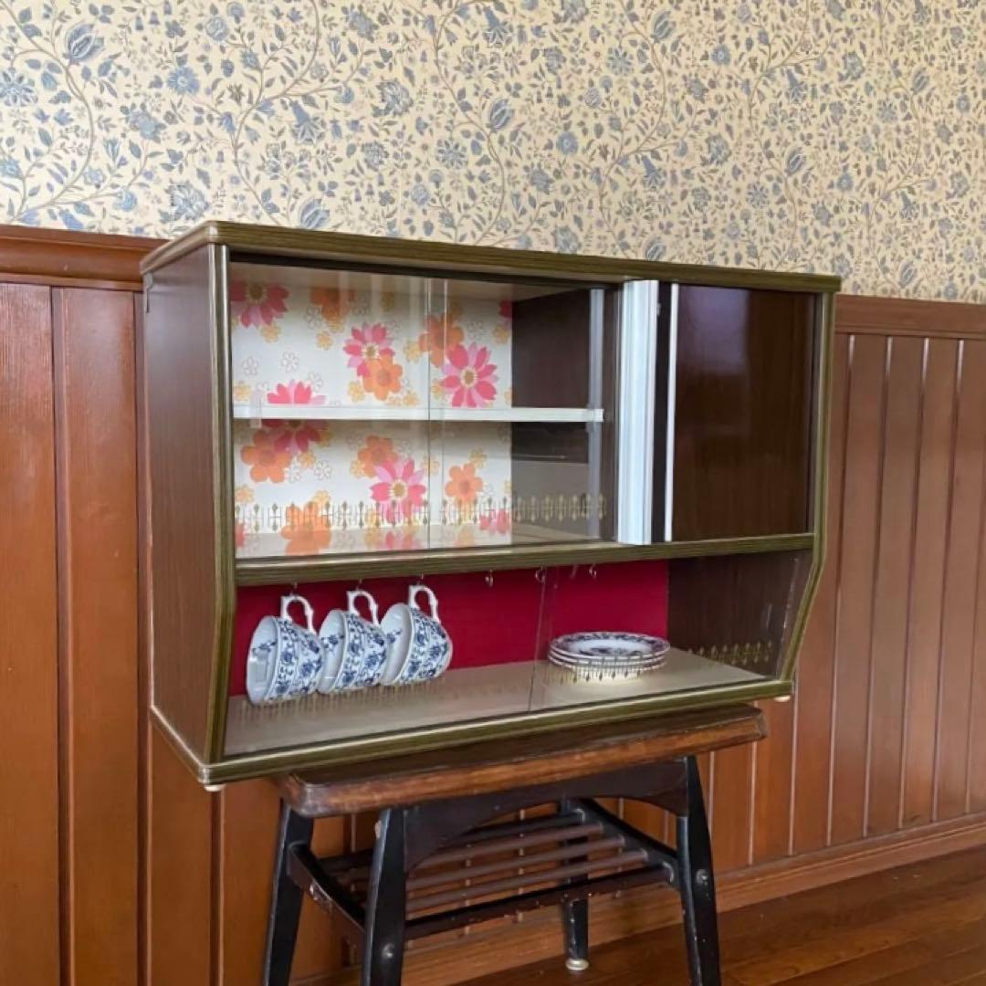 ビンテージ　キャビネット　カップボード　キッチン収納家具　昭和レトロ