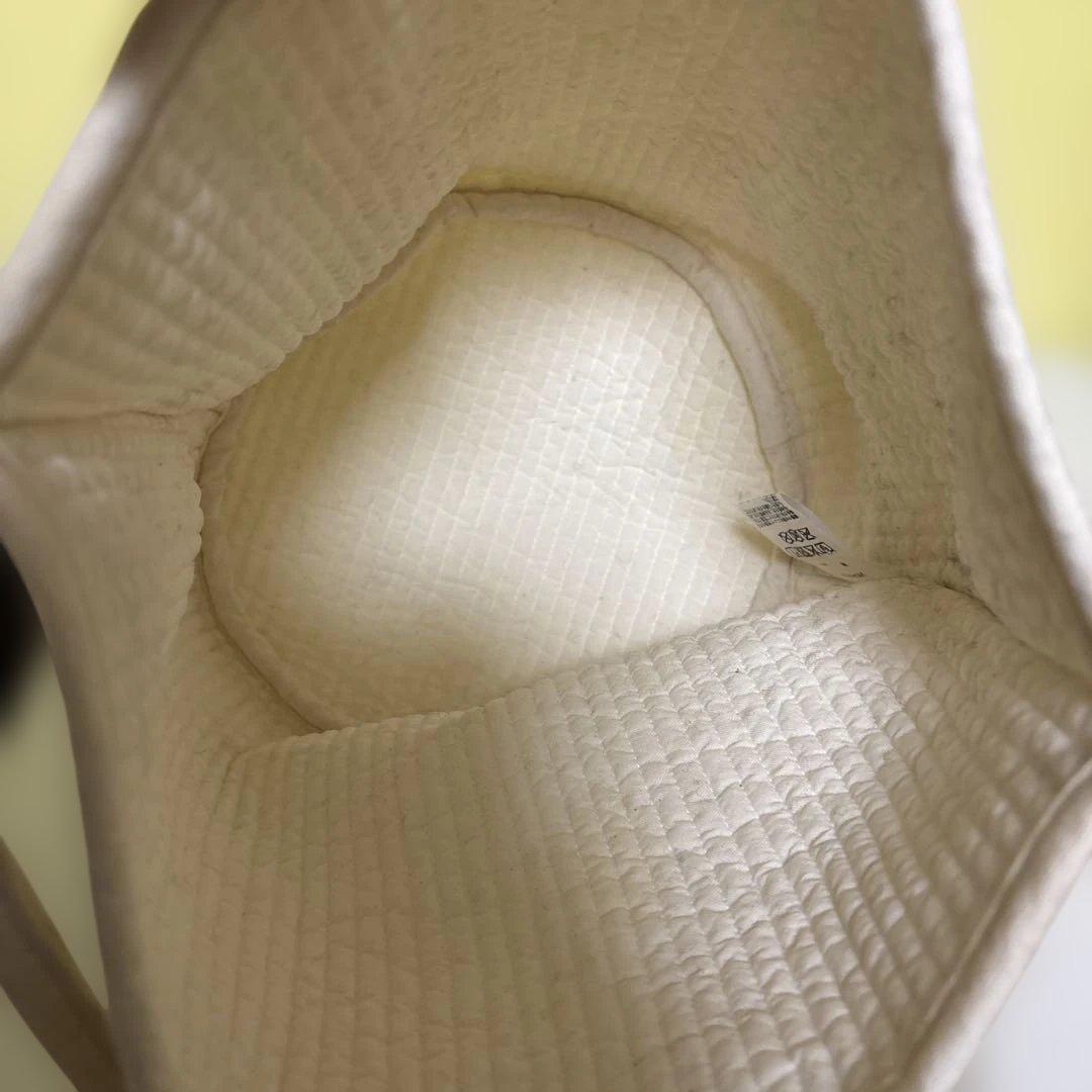 VAKT ぬびバックS ホワイト　百々千晴　シシクイ