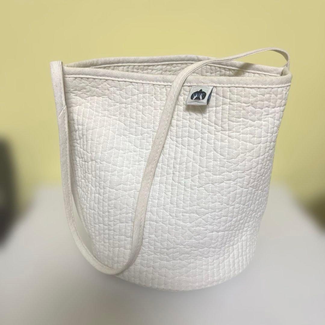 VAKT ぬびバックS ホワイト　百々千晴　シシクイ