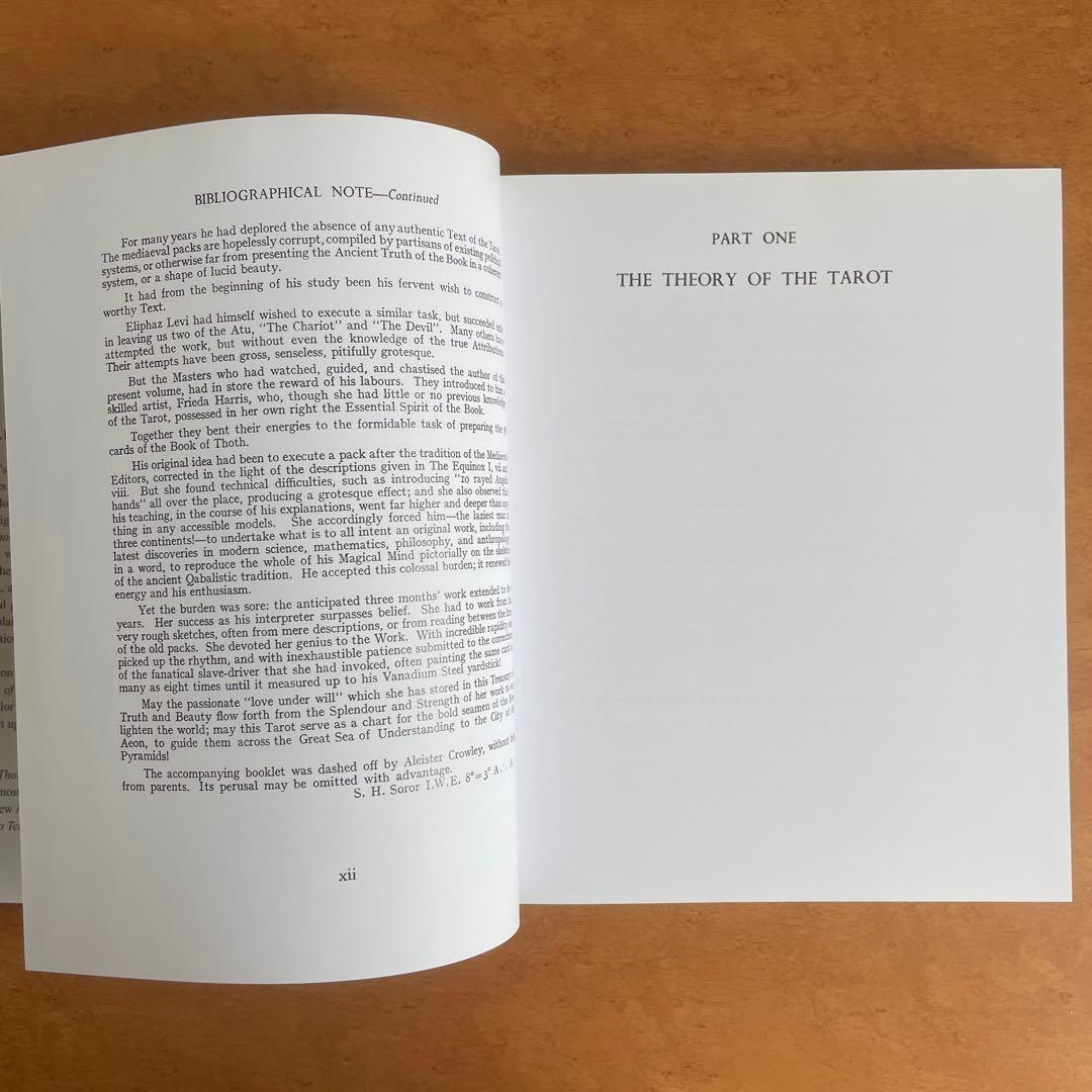 洋書 THE BOOK OF THOTH (Egyptian Tarot)