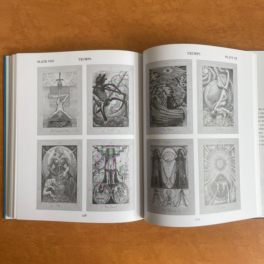 洋書 THE BOOK OF THOTH (Egyptian Tarot)