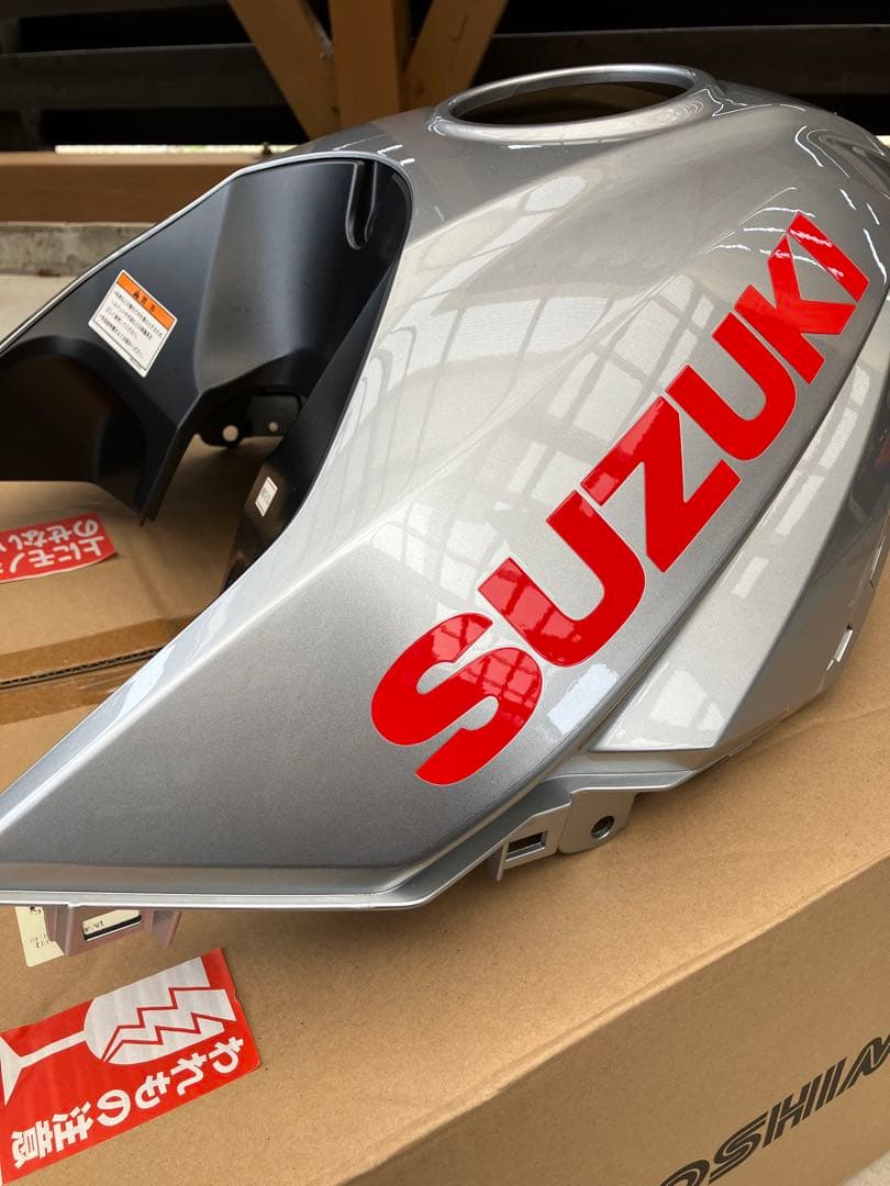 KATANA タンクカバー