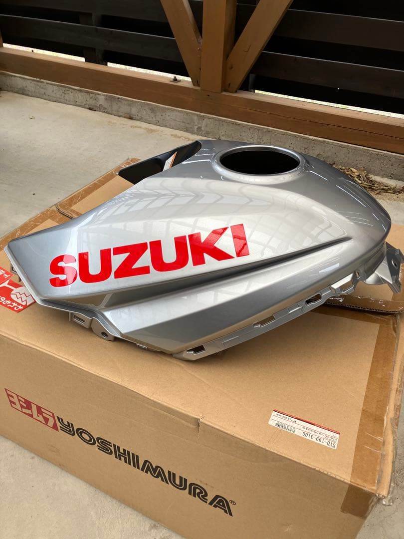 KATANA タンクカバー