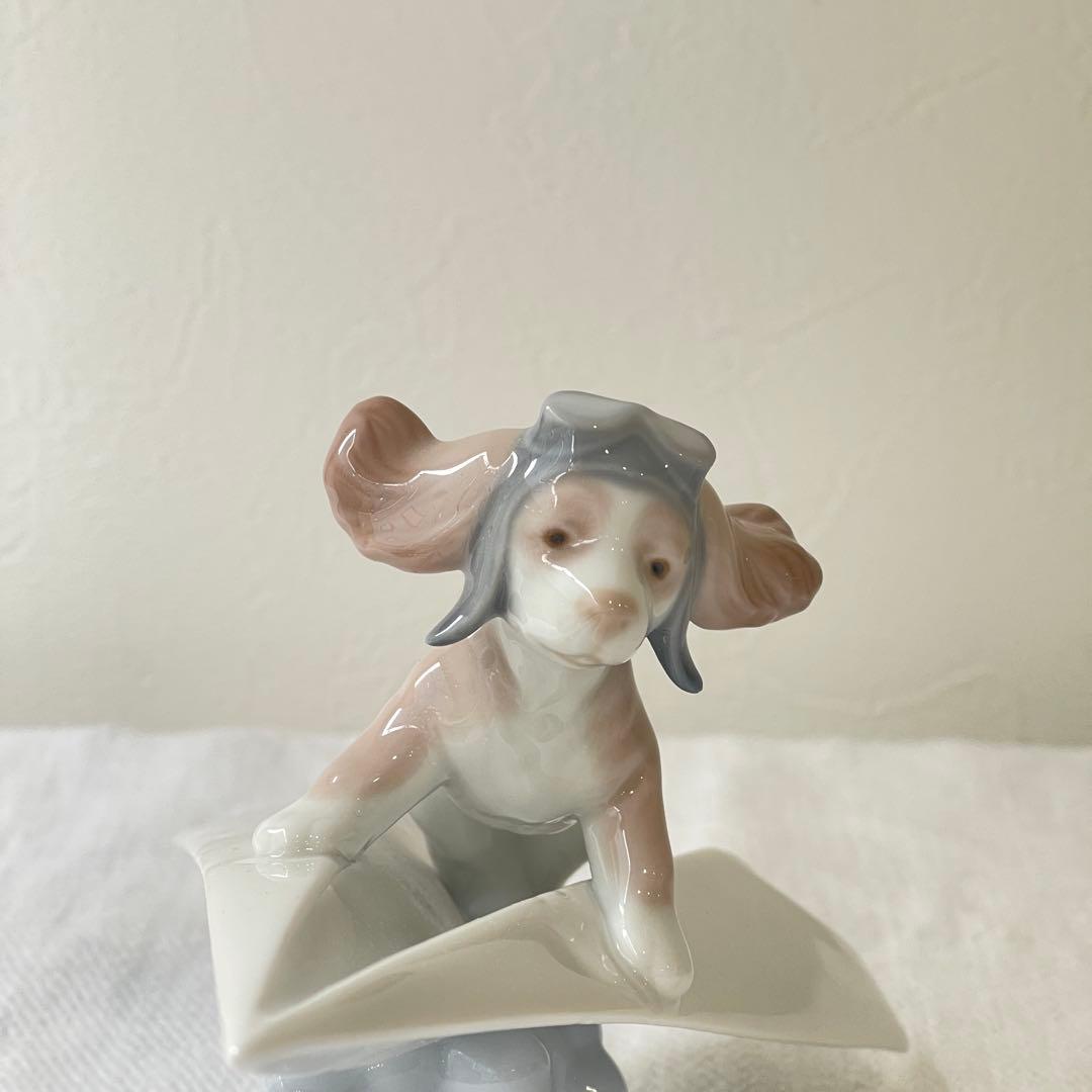 LIADRO リアドロ 犬と紙飛行機 可愛いパイロット Lladró 犬の置物