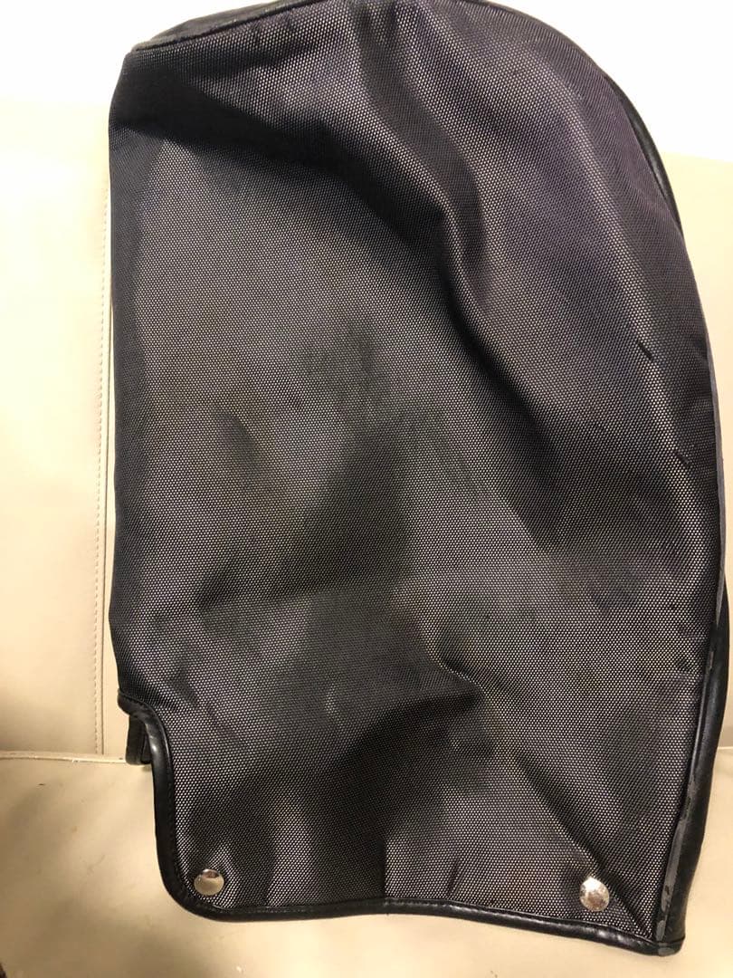 【送料込み】大人気　BLACK &WHITE ゴルフバッグ　黒