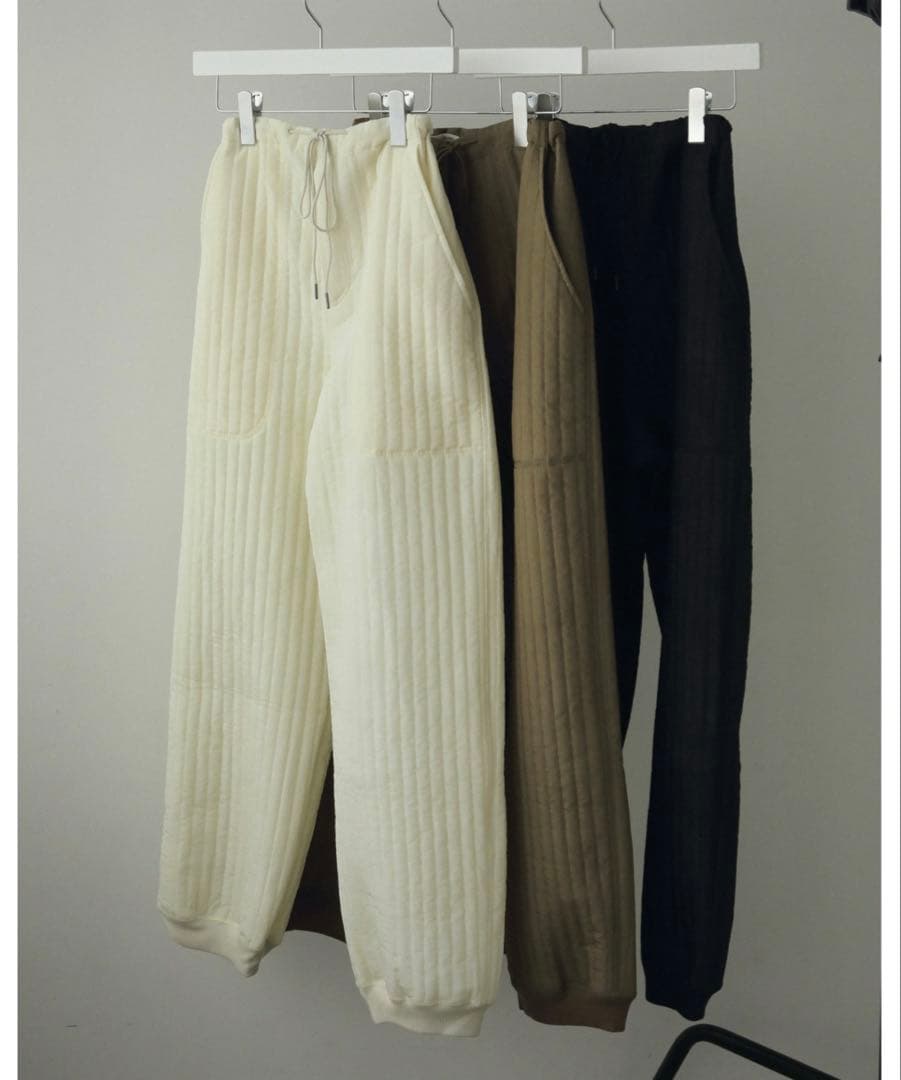 anuke Quilting Line Pants ブラック　新品