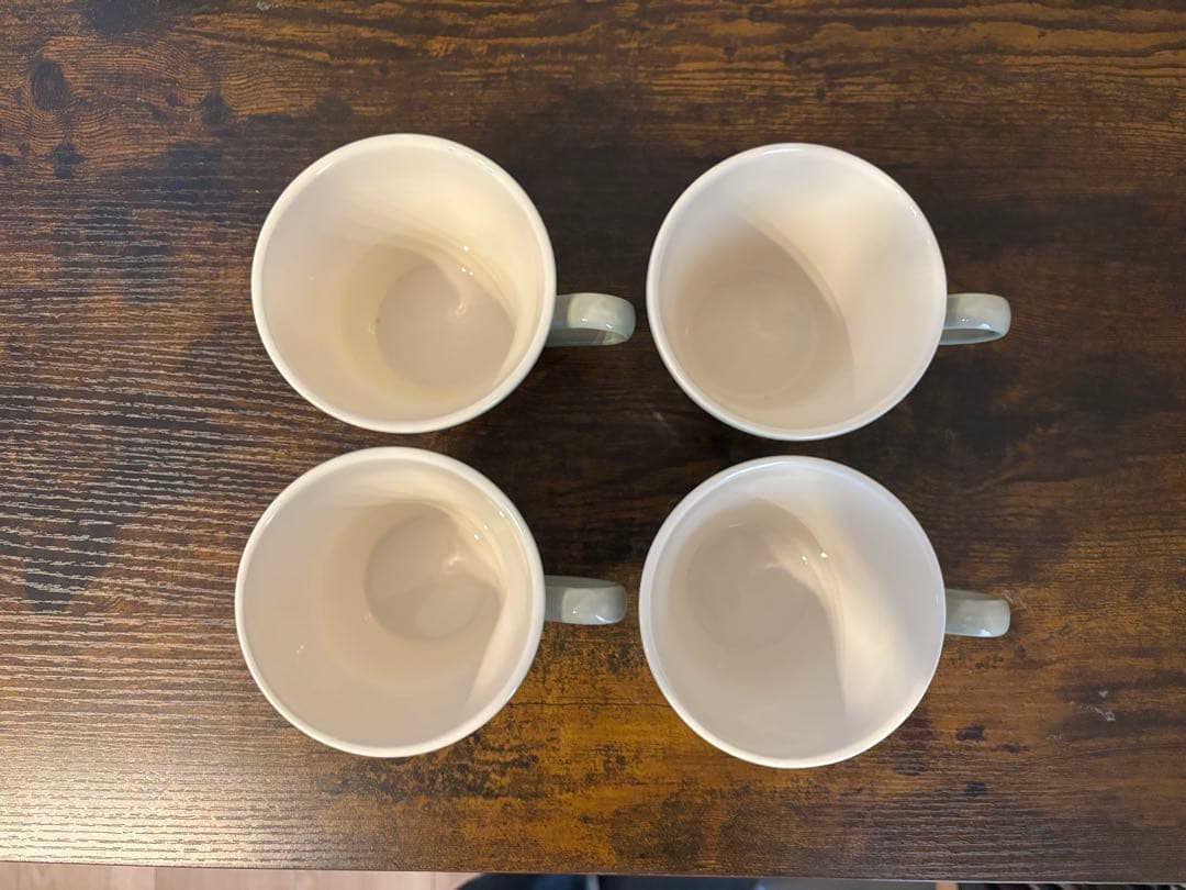 ウェッジウッド( ) フェスティビティ　大小皿・カップ4脚セット