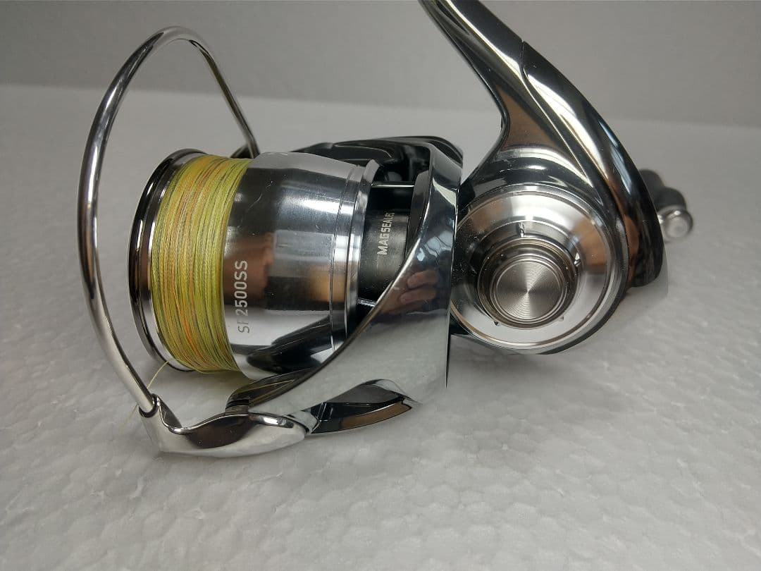 完品！未登録！ハンドル未使用！ ダイワ 23イグジスト SF 2500 SS