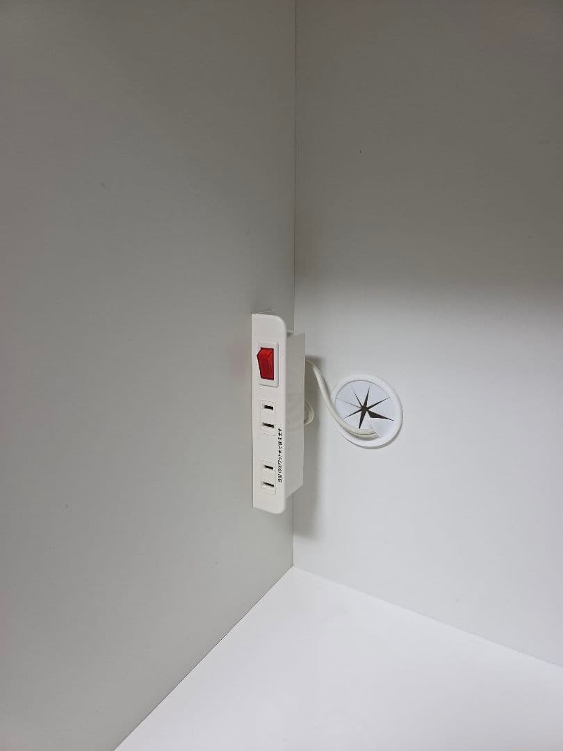 【値下げしました】ニトリ　カップボード