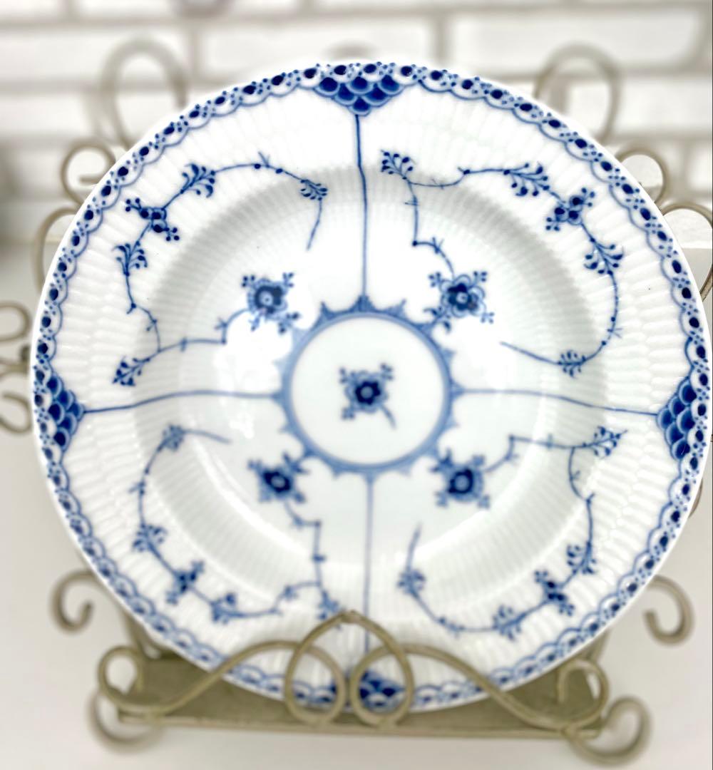 ロイヤルコペンハーゲンブルーフルテッドハーフレース25cm深皿