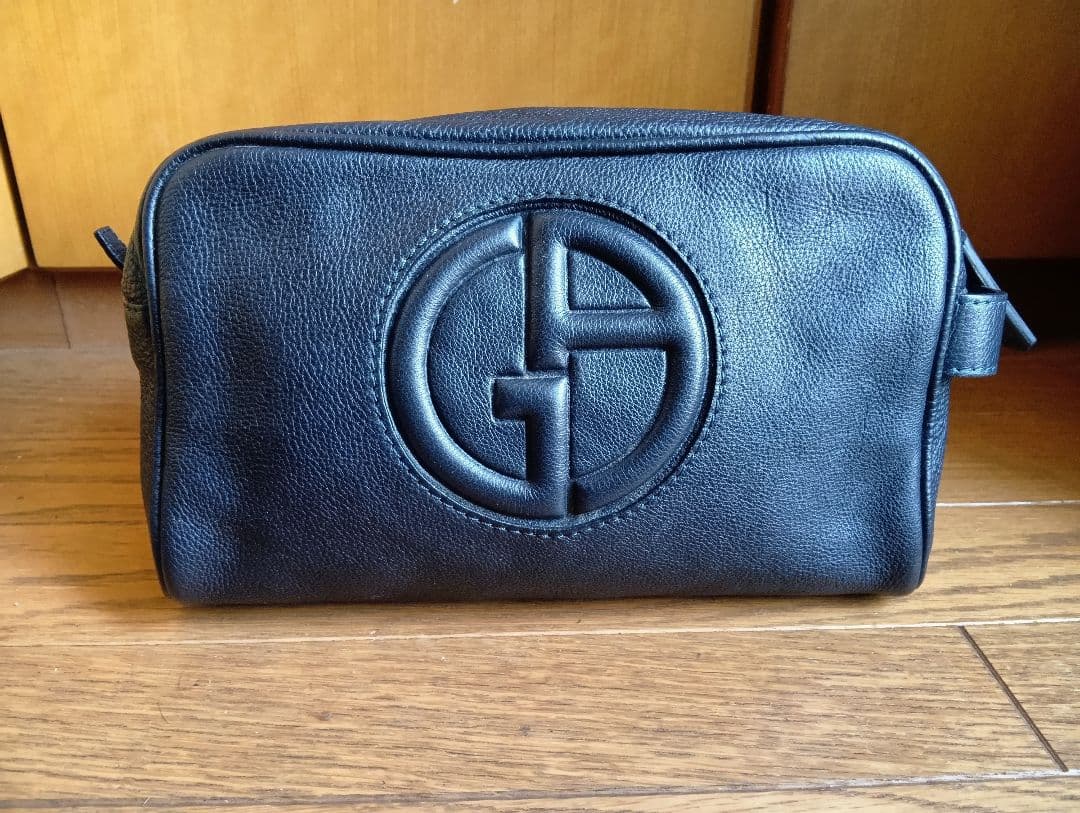 う*♪様 ジョルジオアルマーニ GAエンボスロゴ レザーポーチ セカンドバッグ