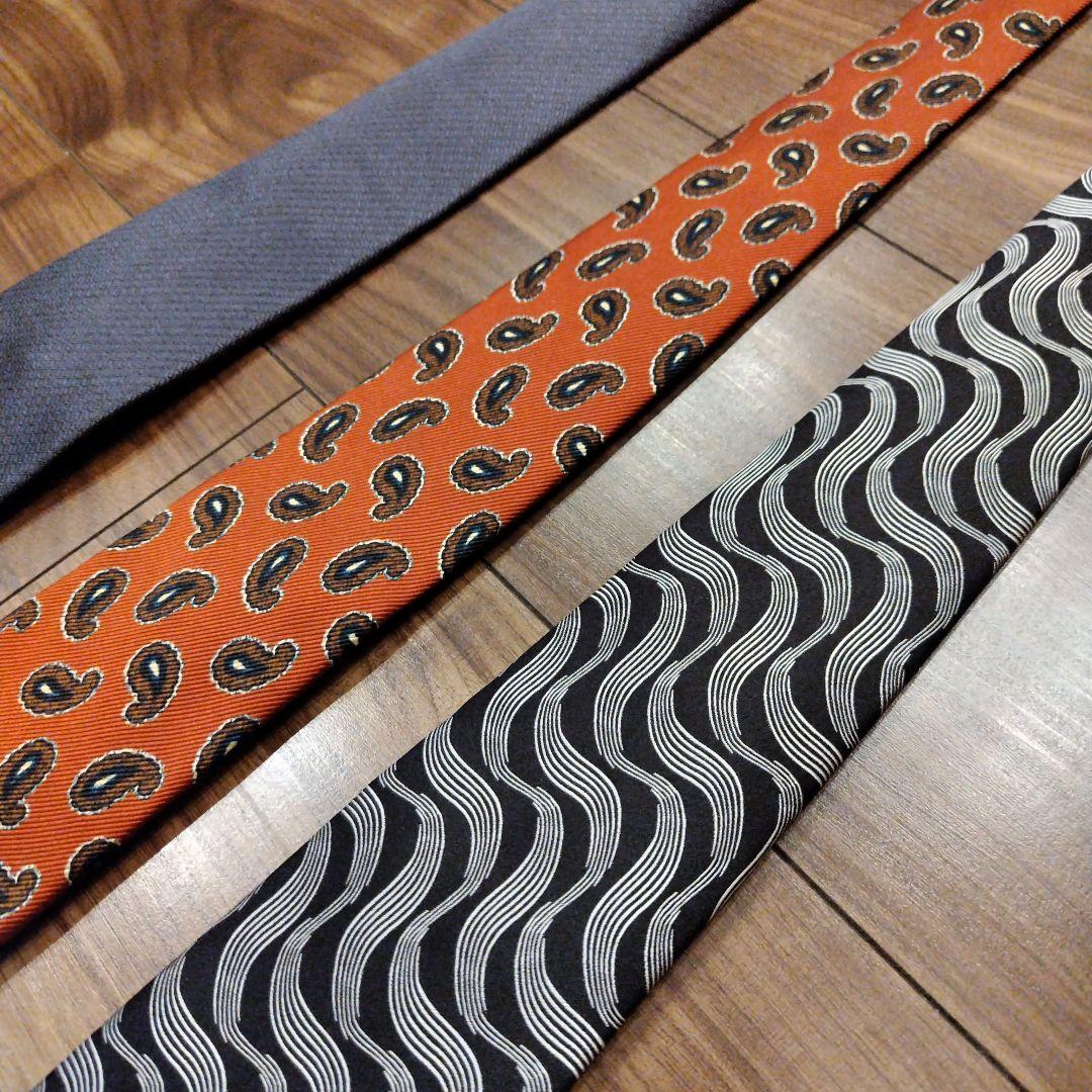 Holliday ＆ Brown など、ネクタイ 3本セット