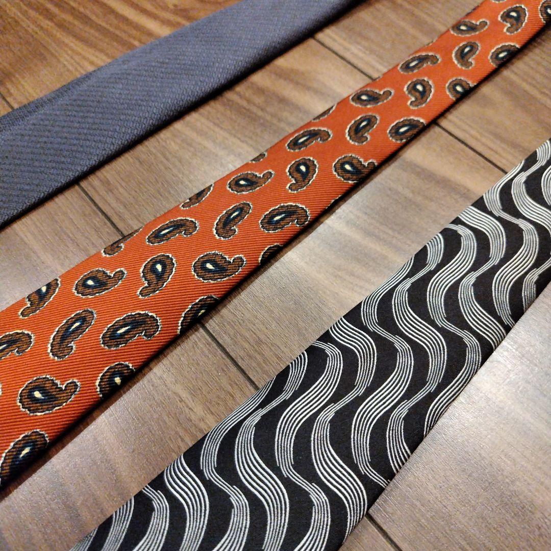 Holliday ＆ Brown など、ネクタイ 3本セット