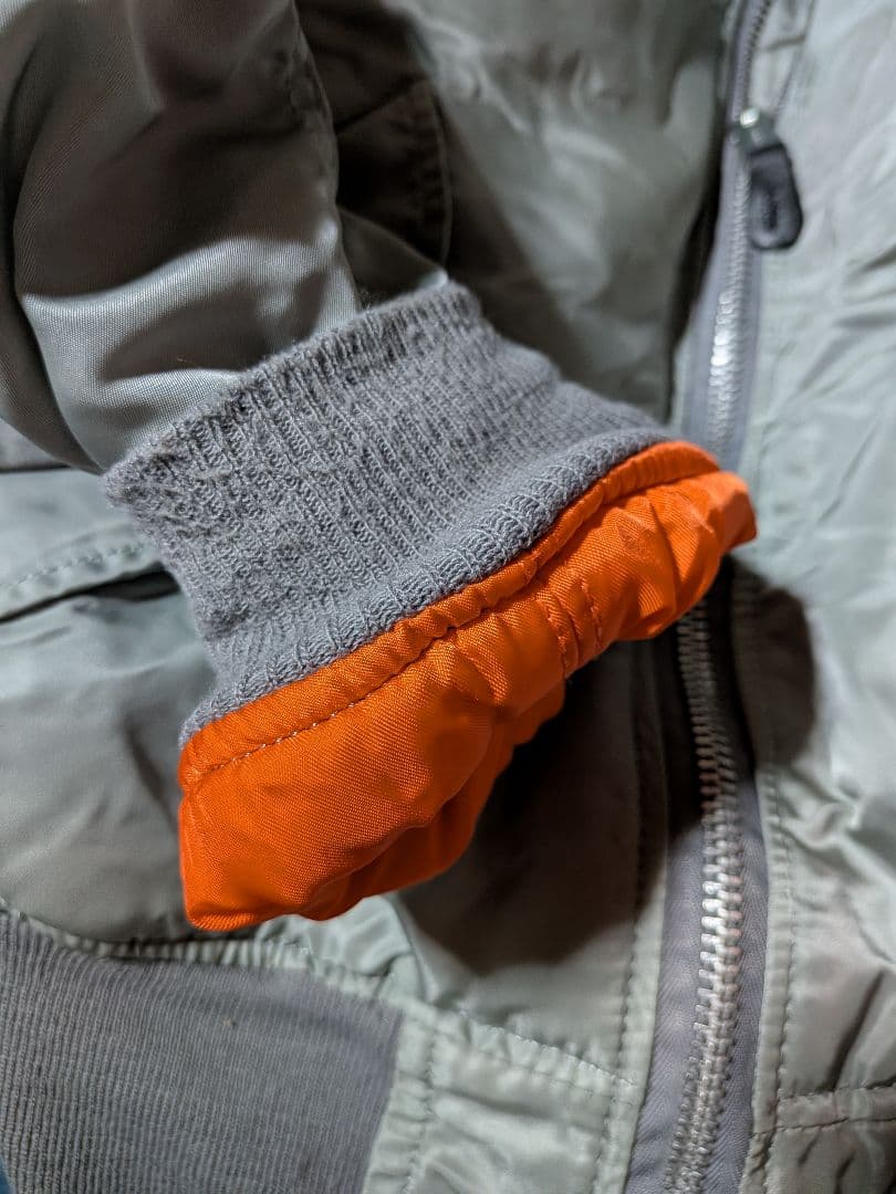 ALPHAアルファ　Industries MA-1 フライトジャケットＳ