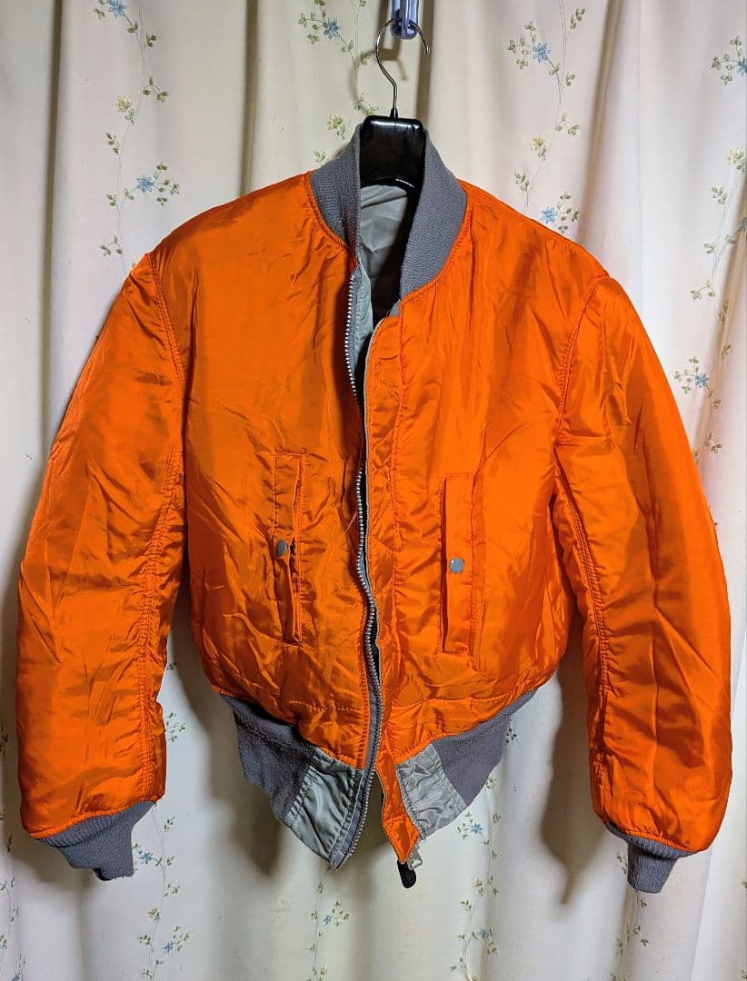 ALPHAアルファ　Industries MA-1 フライトジャケットＳ