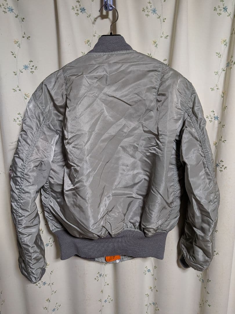 ALPHAアルファ　Industries MA-1 フライトジャケットＳ