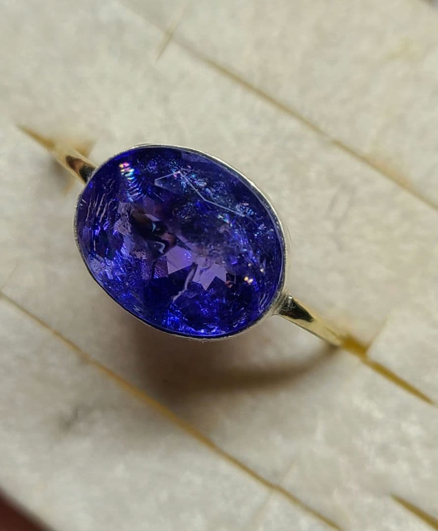 rose_malingレインボーInk入り★タンザニア産タンザナイト★