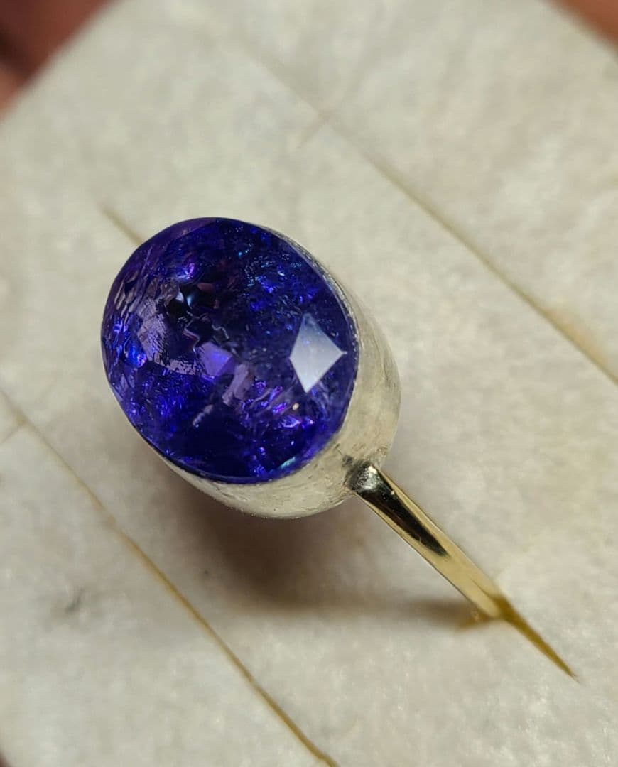 rose_malingレインボーInk入り★タンザニア産タンザナイト★