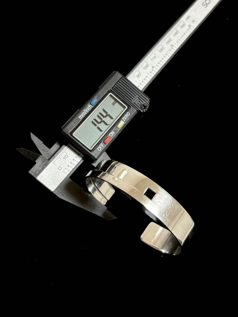 【90s Gucci】Gロゴシルバー925バングル