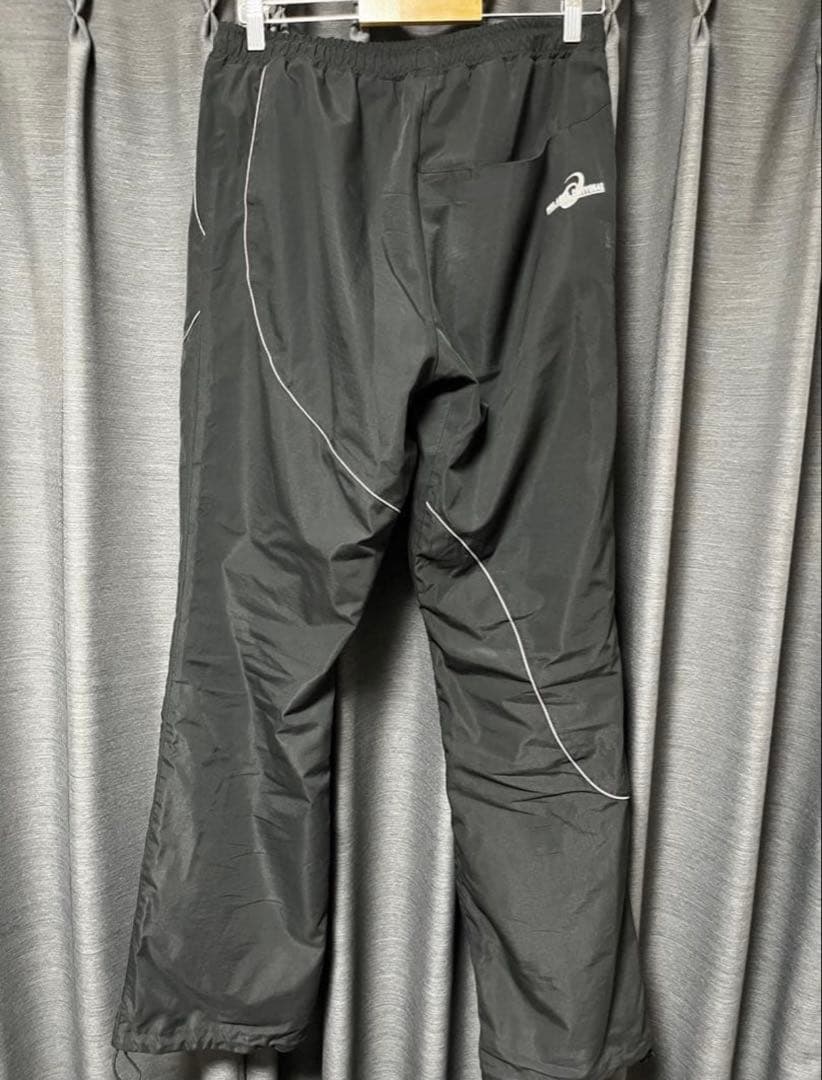 asics × NULABEL コラボ テックパンツ