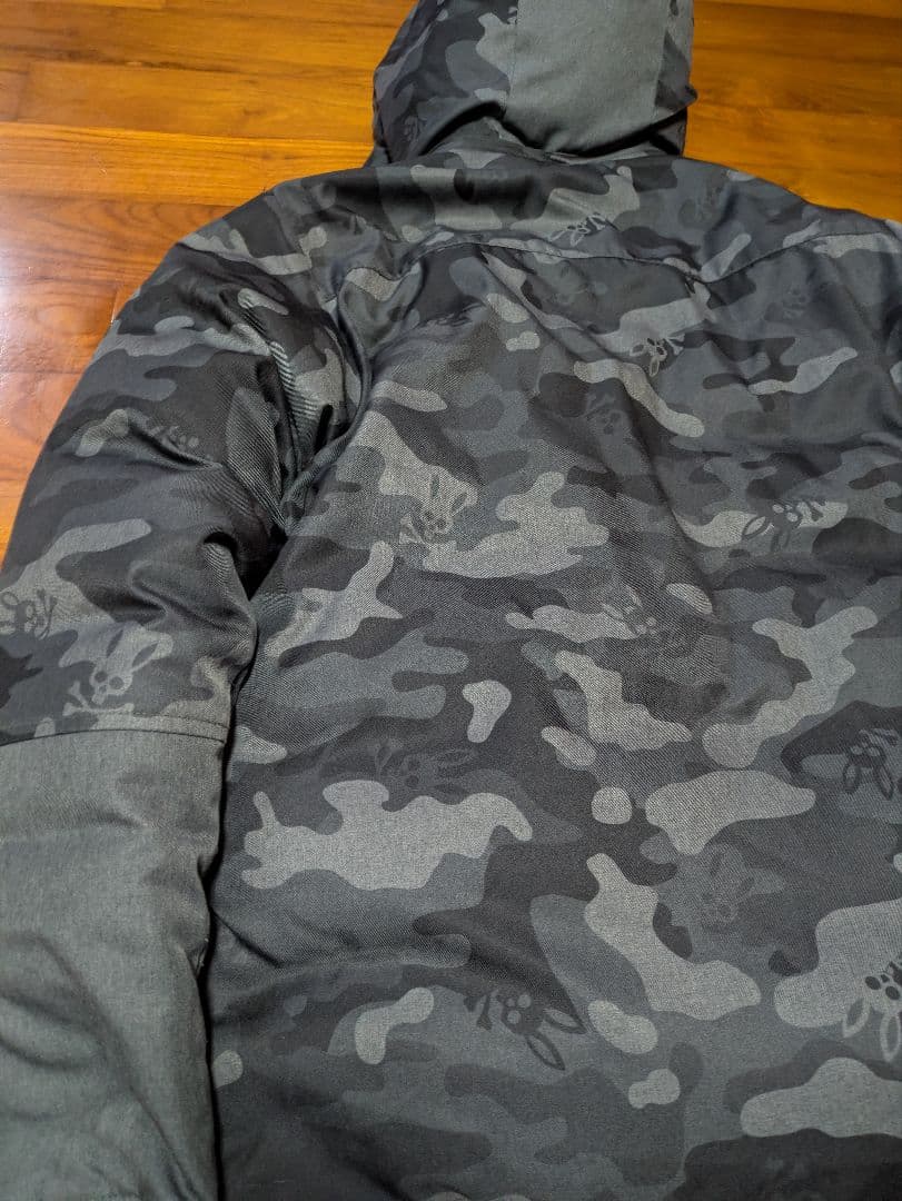 Psycho Bunny by ROBERT GODLEY　ダウンジャケット