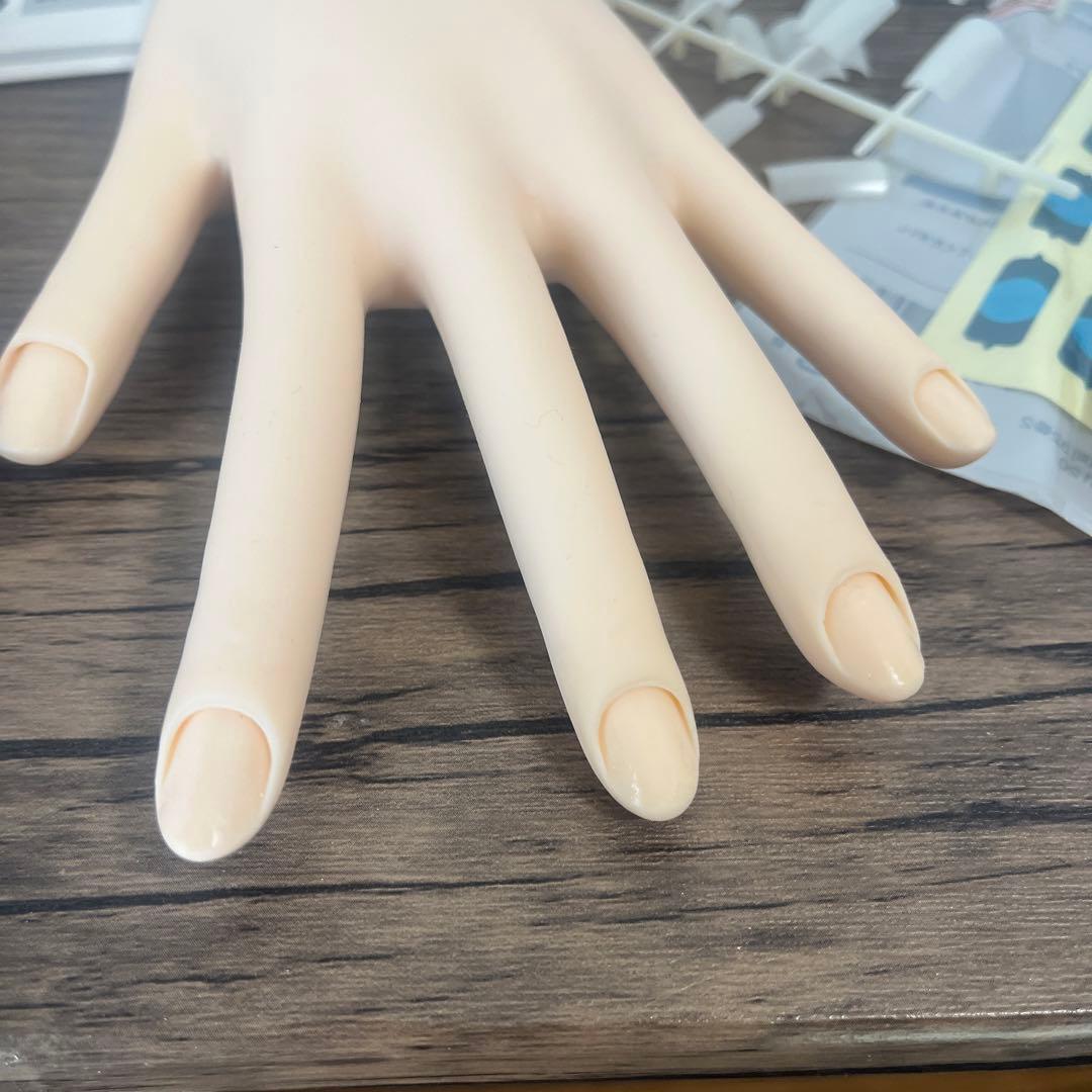 ネイリスト技能検定試験用JNEC認定モデルハンド 美品 箱付き