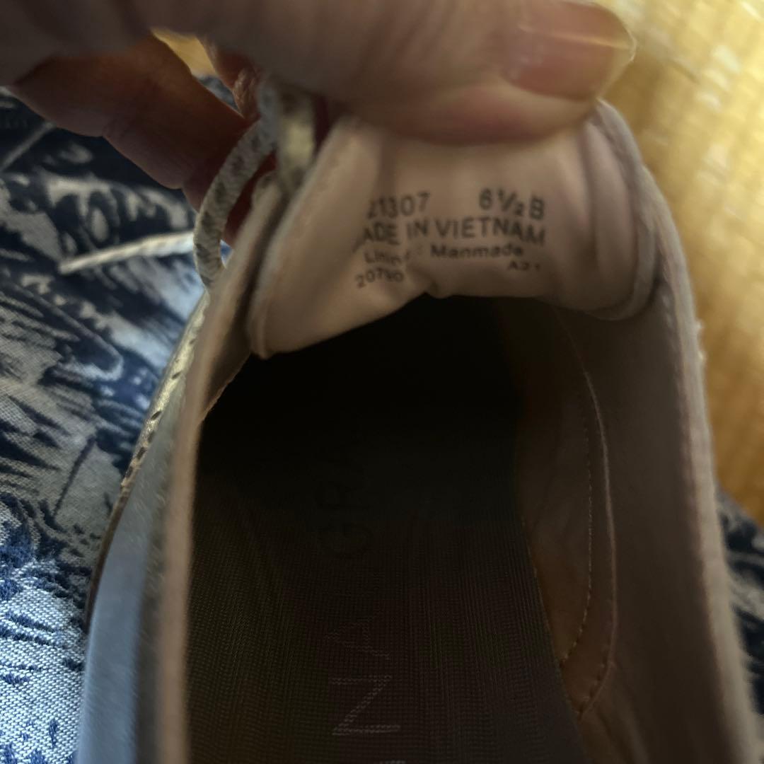 コールハーン　スニーカー