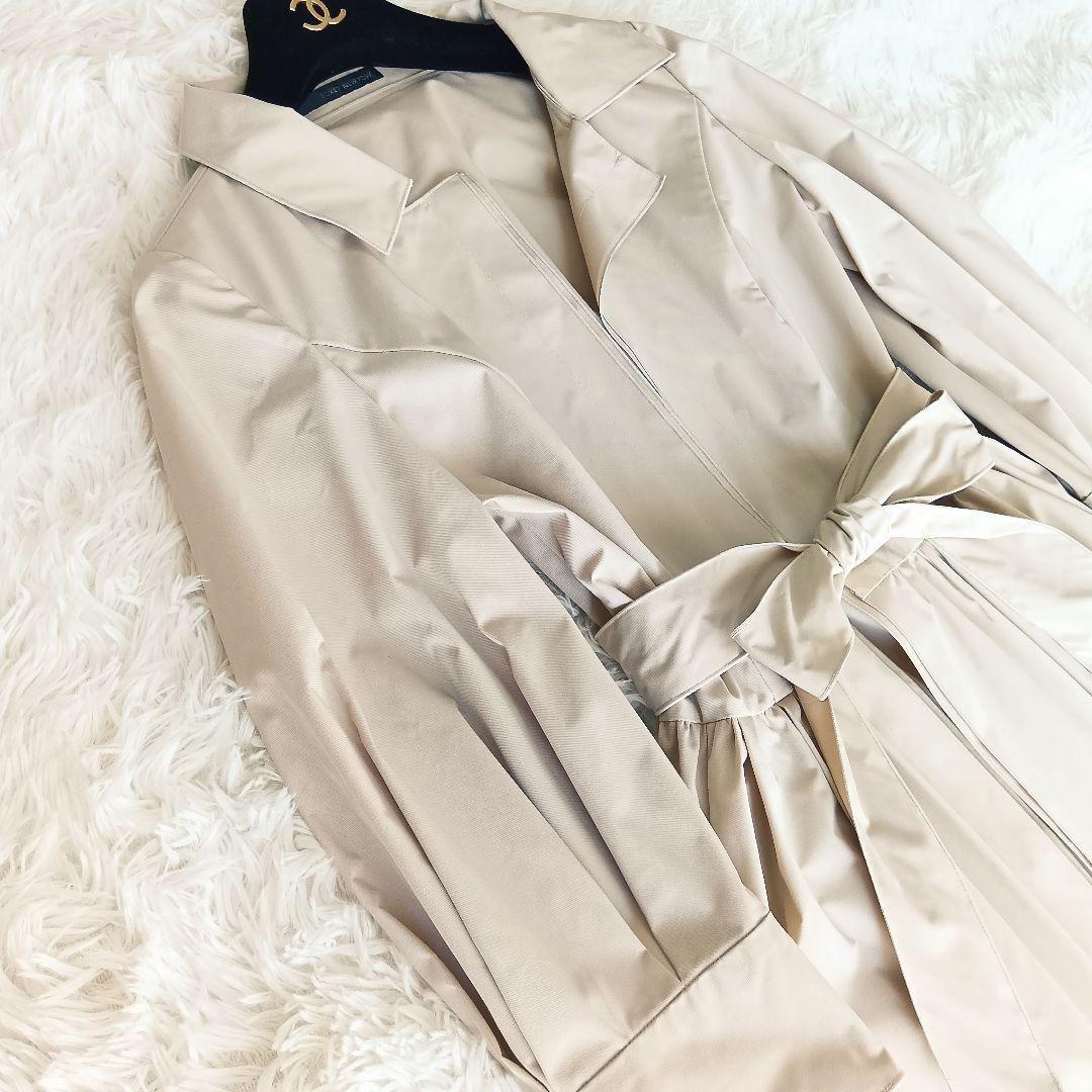 フォクシーニューヨーク スプリングコート ベージュ ベルト フレア