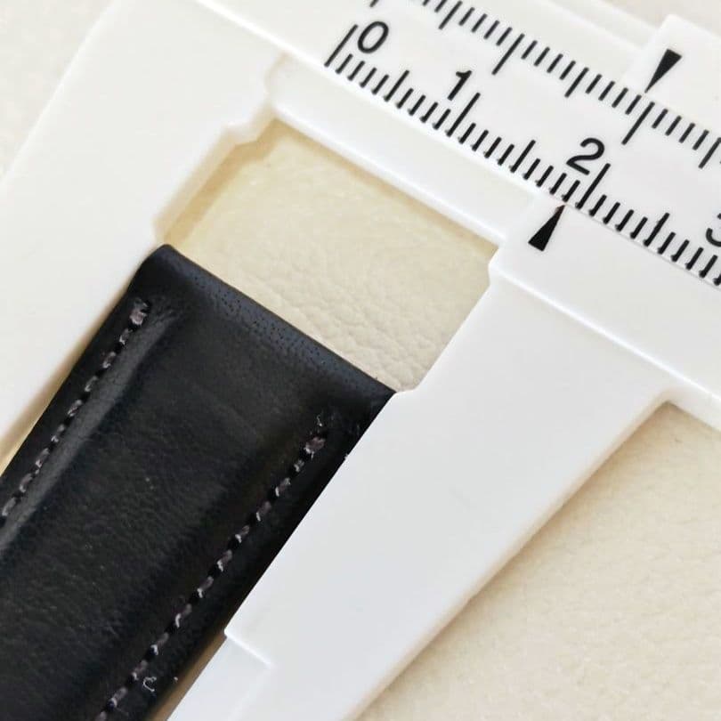 アキュレイトフォルム 黒色茶色2本レザーベルトセット　キュリオスキュリオ製