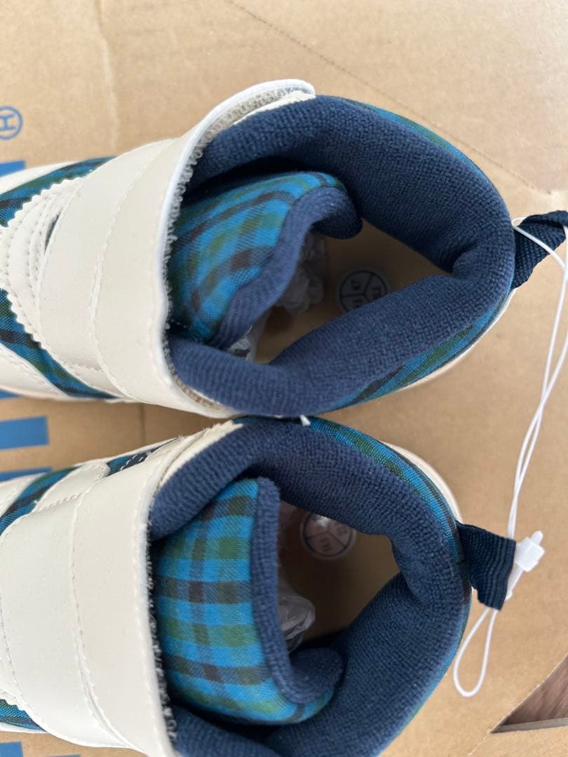 新品未使用　ファミリア　スニーカー　14.5