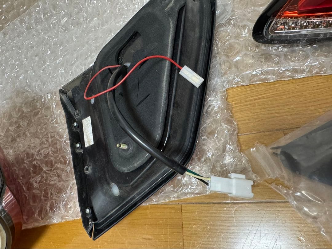 最終値下げ 200系クラウン　ファブレス　テール　左右セット