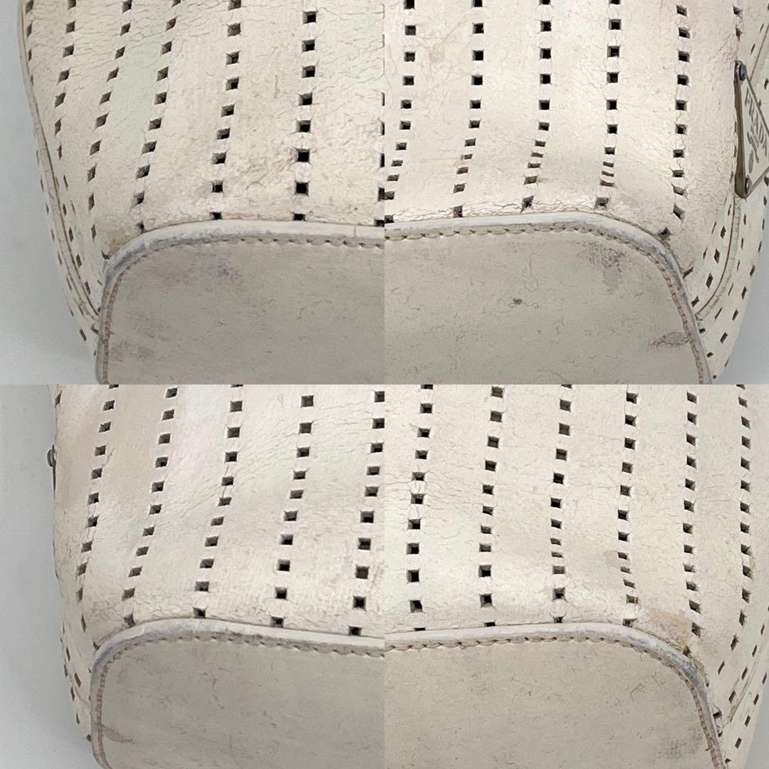 PRADA トートバッグ 肩掛け トライアングルロゴ パンチングレザー 白